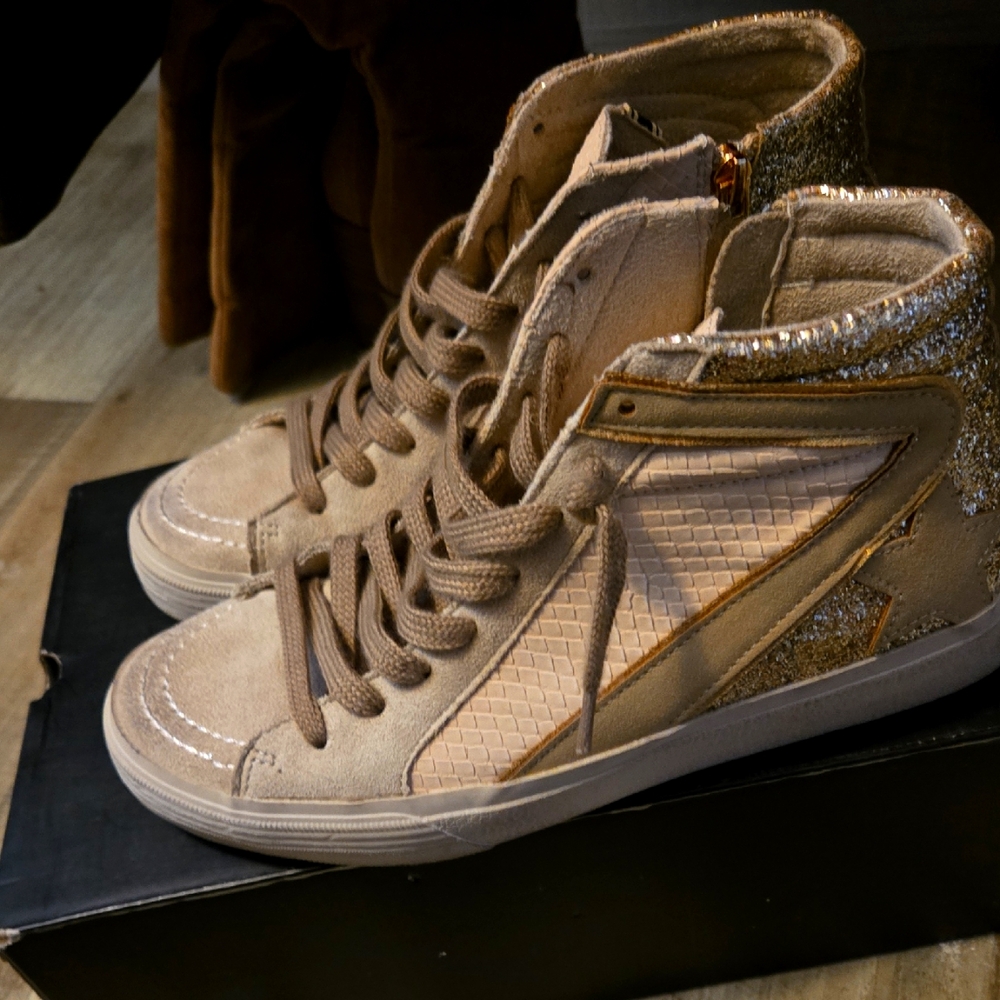 Women's High-Top Sneakers in Gold and Tan